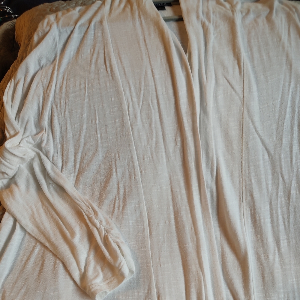 EUC Cream Lace Trim Cardigan